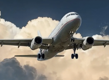 பஹ்ரைனில் இருந்து ஹைதராபாத் வந்த விமானத்திற்கு வெடிகுண்டு மிரட்டல்